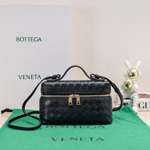 Load image into Gallery viewer, Bottega V Bang Bang Vanity Case