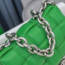 Load image into Gallery viewer, Bottega V Chain Cassette Silver Chain - Müllner´s