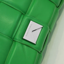 Load image into Gallery viewer, Bottega V Chain Cassette Silver Chain - Müllner´s