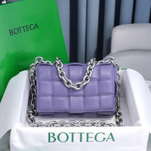 Load image into Gallery viewer, Bottega V Chain Cassette Silver Chain - Müllner´s