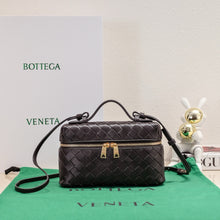 Load image into Gallery viewer, Bottega V Bang Bang Vanity Case