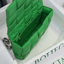 Load image into Gallery viewer, Bottega V Chain Cassette Silver Chain - Müllner´s