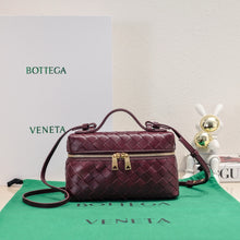 Load image into Gallery viewer, Bottega V Bang Bang Vanity Case