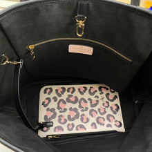 Load image into Gallery viewer, LV Jag Monogram Neverfull
