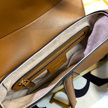 Load image into Gallery viewer, CD Smooth Saddle Bag - Müllner´s