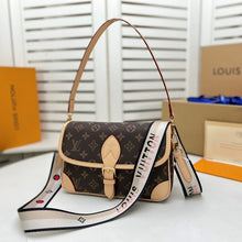 Load image into Gallery viewer, LV Diane
