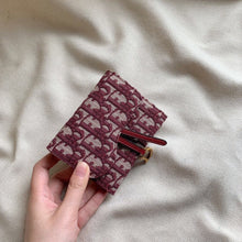 Load image into Gallery viewer, D Saddle Lotus Oblique Jacquard Red - Müllner´s