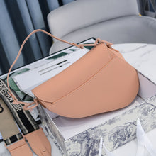 Load image into Gallery viewer, CD Ultramatte Saddle Bag - Müllner´s