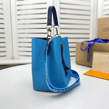 Load image into Gallery viewer, LV Petite Néonoé Shine BB