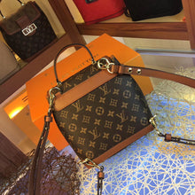 Load image into Gallery viewer, Dauphine LV Backpack - Müllner´s