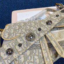 Load image into Gallery viewer, CD Jacquard Saddle Bag - Müllner´s