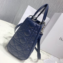 Load image into Gallery viewer, Medium Lady D Bag Silver Charms