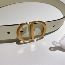 Load image into Gallery viewer, 30 Montaigne D Belt Gold - Müllner´s