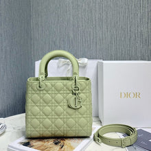 Load image into Gallery viewer, Medium Lady D Ultramatte Bag
