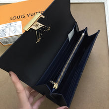 Load image into Gallery viewer, LV Capucines Monogram - Müllner´s