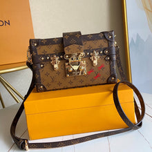 Load image into Gallery viewer, LV Petit Malle - Müllner´s