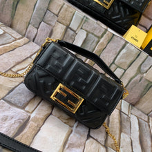 Load image into Gallery viewer, FF Small Nappa Leather Baguette