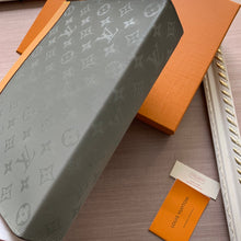 Load image into Gallery viewer, LV Monogram Special Edition Pouche - Müllner´s