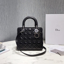 Load image into Gallery viewer, Medium Lady D Bag Silver Charms