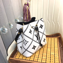 Load image into Gallery viewer, LV Néonoé MM