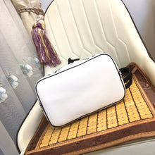 Load image into Gallery viewer, LV Néonoé MM