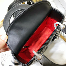 Load image into Gallery viewer, Lady D Small Bag