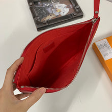 Load image into Gallery viewer, LV Monogram Daily Pouche - Müllner´s