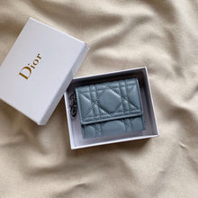 Load image into Gallery viewer, Lady D Miniature - Müllner´s