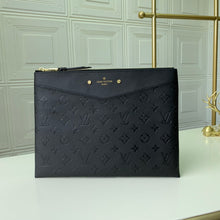 Load image into Gallery viewer, LV Monogram Empreinte Pouche - Müllner´s