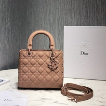 Load image into Gallery viewer, Medium Lady D Ultramatte Bag