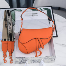 Load image into Gallery viewer, CD Ultramatte Saddle Bag - Müllner´s