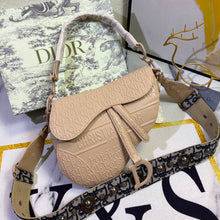 Load image into Gallery viewer, CD Embroidered Leather Saddle Bag Classics - Müllner´s