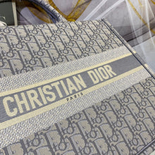 Load image into Gallery viewer, D Book Tote Classic - Müllner´s