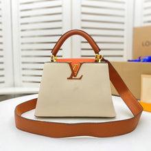 Load image into Gallery viewer, LV Capucines BB