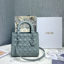 Load image into Gallery viewer, Medium Lady D Ultramatte Bag