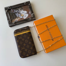 Load image into Gallery viewer, LV Monogram Camelot Edition Chain Wallet - Müllner´s