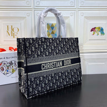 Load image into Gallery viewer, D Book Tote Classic - Müllner´s