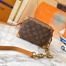 Load image into Gallery viewer, LV Mini Soft Trunk