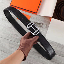 Load image into Gallery viewer, Pad belt buckle 38 Ostrich Leather - Müllner´s