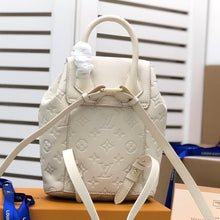 Load image into Gallery viewer, Montsouris LV Embossed Monogram - Müllner´s