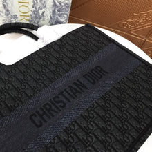 Load image into Gallery viewer, D Book Tote Classic - Müllner´s