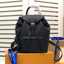 Load image into Gallery viewer, Montsouris LV Embossed Monogram - Müllner´s