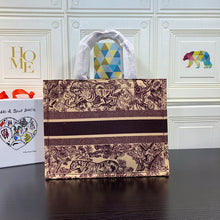 Load image into Gallery viewer, Medium D Book Tote Jouy motif - Müllner´s