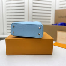 Load image into Gallery viewer, LV Capucines Mini