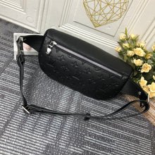 Load image into Gallery viewer, LV Campus Bumbag Embroided