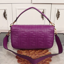 Load image into Gallery viewer, FF Large Nappa Leather Baguette