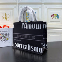 Load image into Gallery viewer, Medium D Book Tote Surrealism - Müllner´s