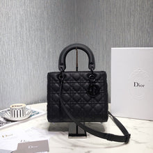 Load image into Gallery viewer, Medium Lady D Ultramatte Bag Classics