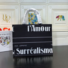 Load image into Gallery viewer, Medium D Book Tote Surrealism - Müllner´s