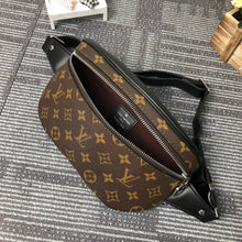 Load image into Gallery viewer, LV Discovery Bumbag Medium Classic Monogram